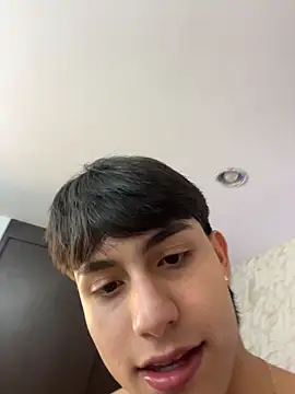 Lander_Cruz's Live XXX Chat