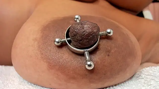 zara_lopez's Live XXX Chat