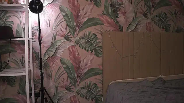 MarlinVarian's Live XXX Chat