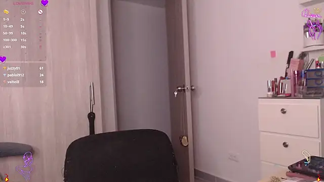 scarlett_diamond11's Live XXX Chat