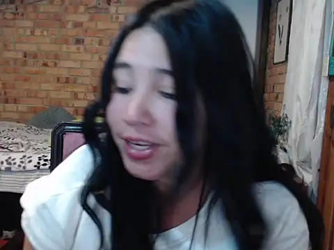 magiadeisis' Live XXX Chat