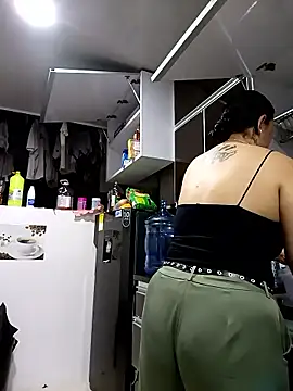 You-kitty2025's Live XXX Chat