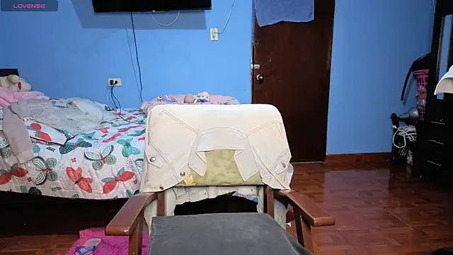 lindasyt's Live XXX Chat