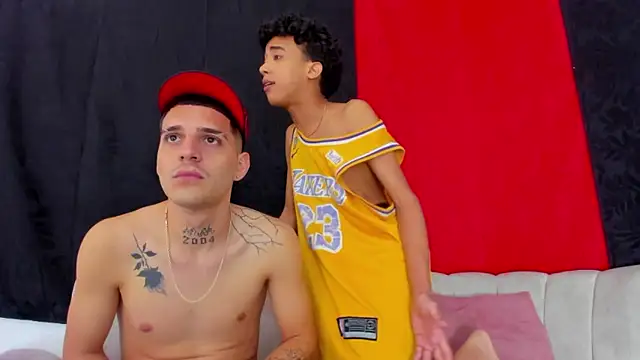 Pleasure_boys_hot live XXX chat