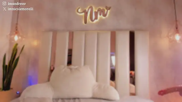 Chat XXX en directo de Nicolemorelli2