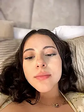 TeaseDollXXX's Live XXX Chat