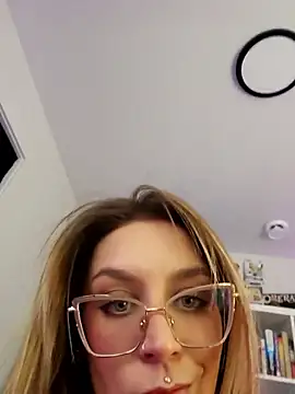 LilyOrion's Live XXX Chat