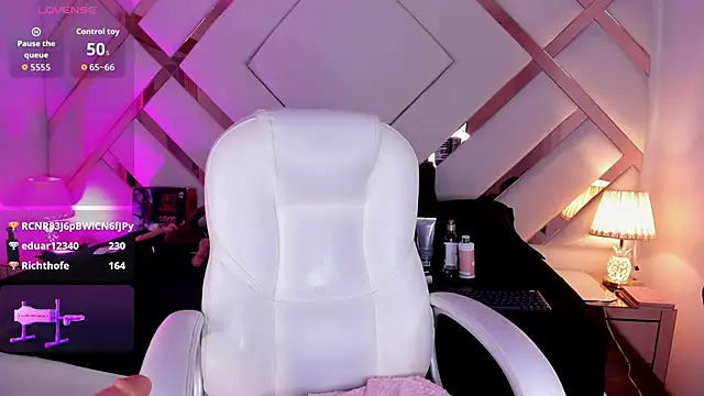 XXX chat uživo modela michelle_cutee_