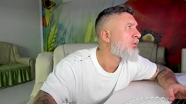 BlowMyXXL's Live XXX Chat