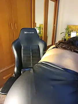 XXX chat uživo modela Pauletteph