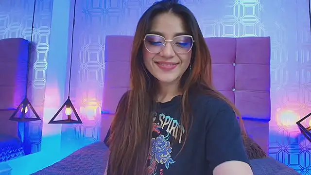 SariNorrisfg's Live XXX Chat