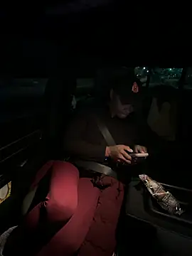 HaloRodeoLover2's Live XXX Chat