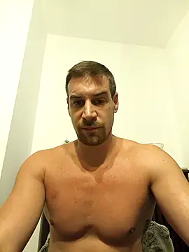 Lambe91: онлайн-секс-чат