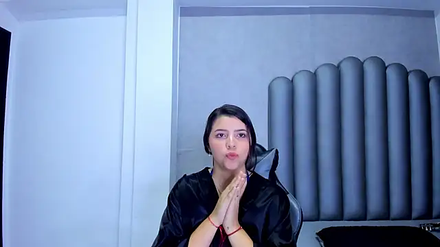 Charlotte-Star's Live XXX Chat