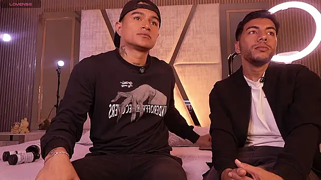 LiamDeep's Live XXX Chat