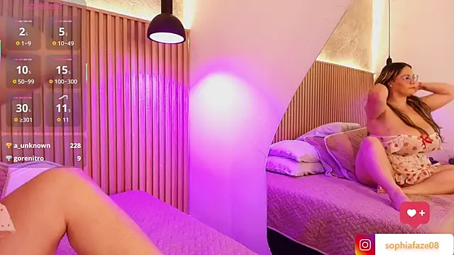 big_tits_in_your_face's Live XXX Chat