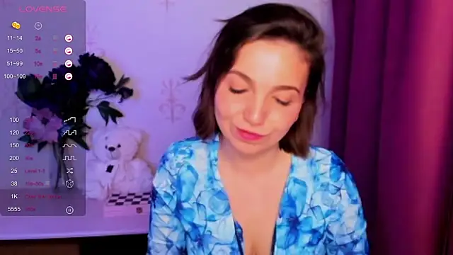 KindHazelHere_'s Live XXX Chat