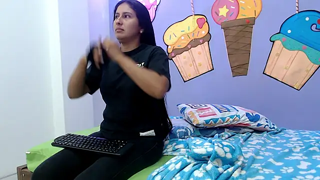 NOVAHOT98's Live XXX Chat