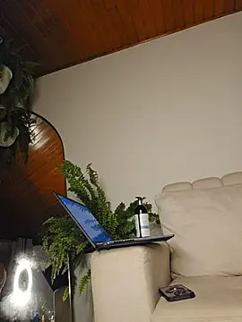 Karen_San_Miguel 即時 XXX 聊天