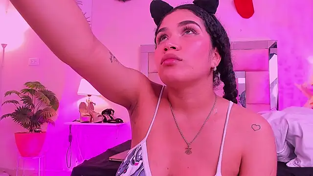 girlcaandy's Live XXX Chat