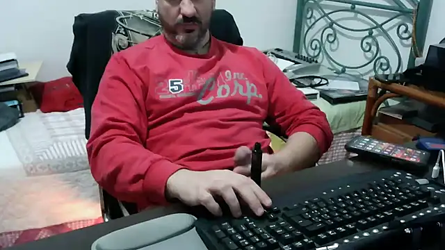 Italian_dark_desire's Webcam Show