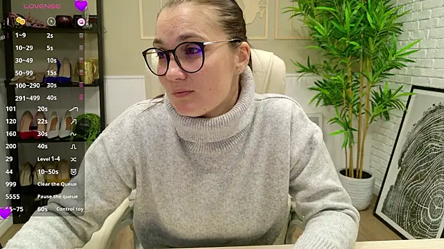 SelineSole's Live XXX Chat