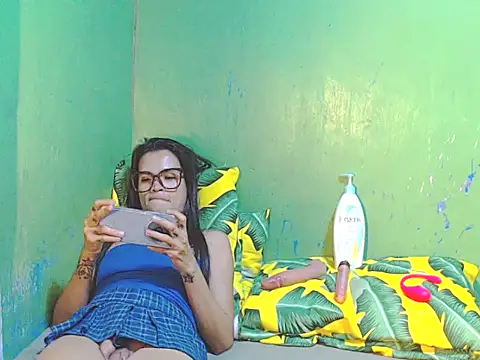 DirtyFistingBarbie's Live XXX Chat