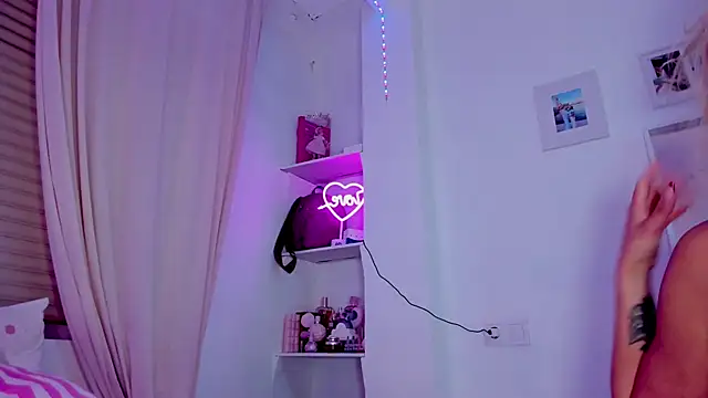 _viioletweekend_ Webcam show