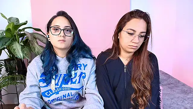 Jules_n_Gia Adlı Modelin Canlı XXX Sohbeti