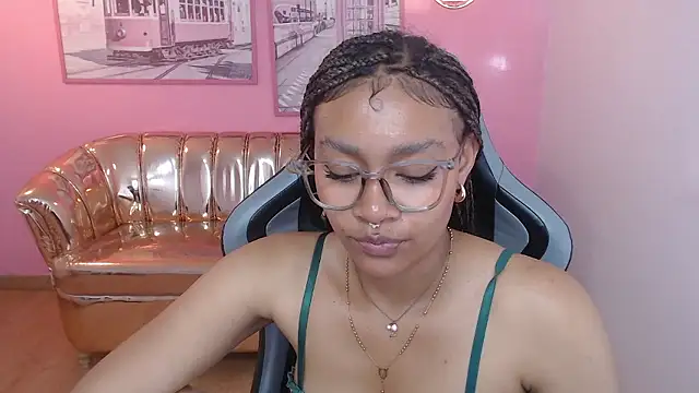 catalina25_t's Live XXX Chat