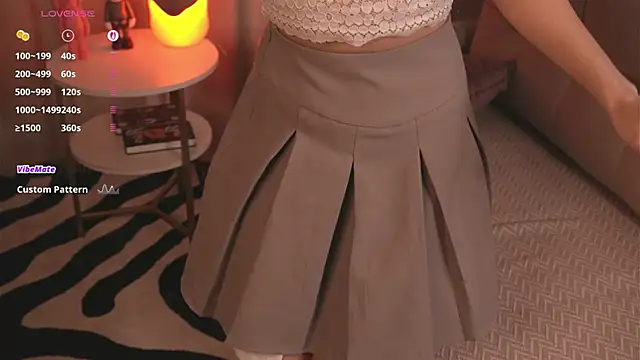 ElvaMell's Live XXX Chat