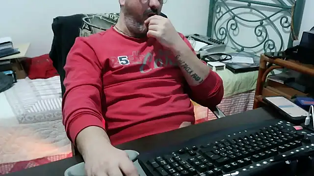 Italian_dark_desire Webcam show