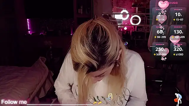 AnnieGOld_'s Live XXX Chat