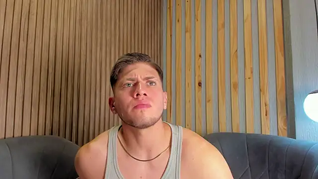 SebastianMaximoff's Live XXX Chat