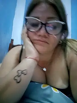 Živý XXX chat Carlotaazul