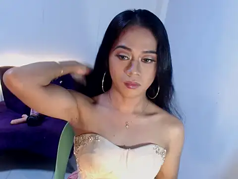 SerenityFoxx's Live XXX Chat