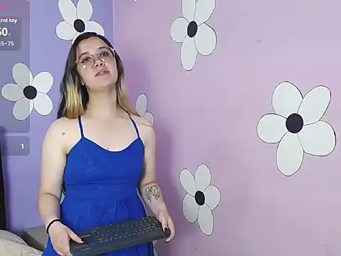 Czat XXX na żywo – Alaiia___