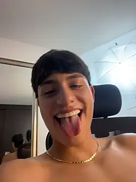 Lander_Cruz's Live XXX Chat