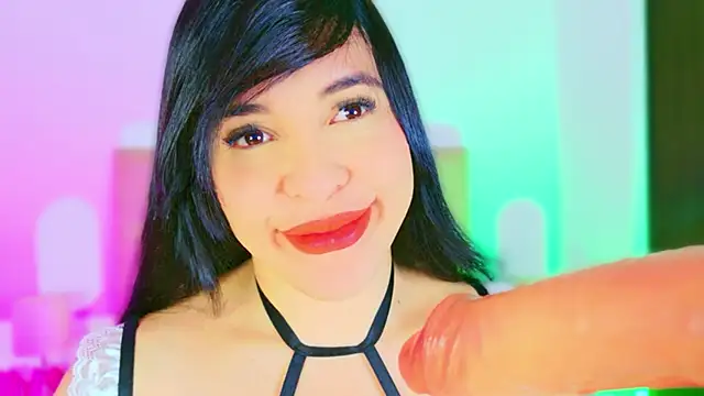 CharlootteEvans' Live XXX Chat