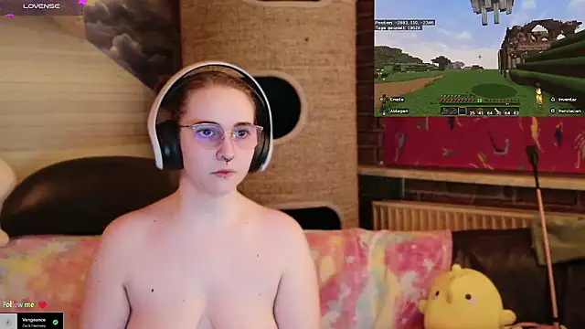 GamerGirl_Eve 即時 XXX 聊天