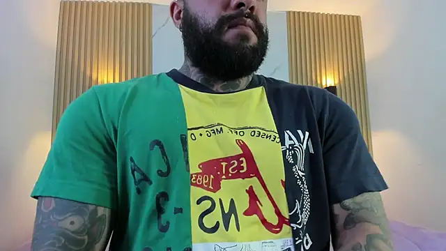 MISTER_VENOM Adlı Modelin Canlı XXX Sohbeti