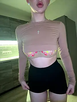 Онлайн чат XXX MissOyee