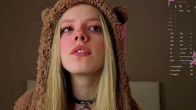 TiffinyMergist's Live XXX Chat