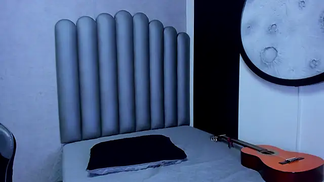 Charlotte-Star Chat XXX live