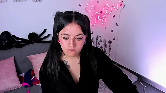 lilielou_'s Live XXX Chat