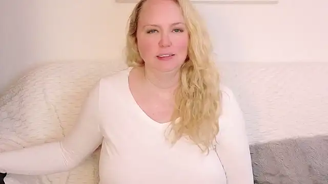 Sarah4you Adlı Modelin Canlı XXX Sohbeti