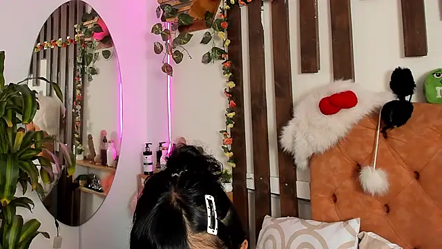 MeowMota_'s Live XXX Chat