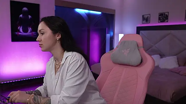 دردشة GirlGogo الجنسية المباشرة