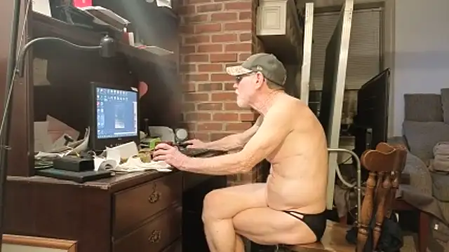 CDforU's Live XXX Chat