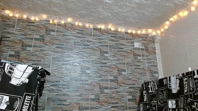 alurba666's Live XXX Chat